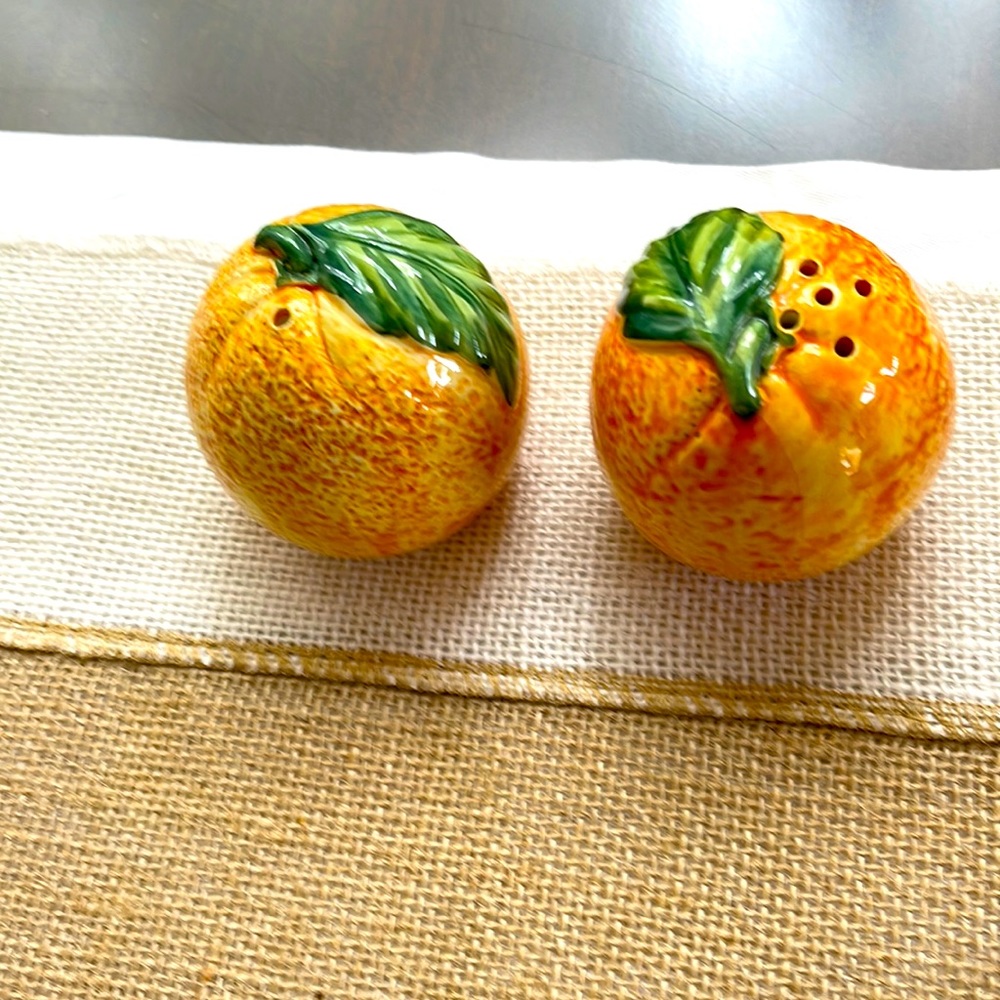 Salt & Pepper “oranges” shakers